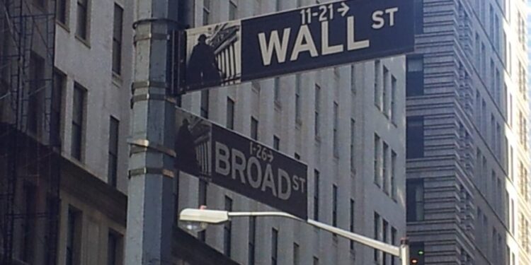 וול סטריט שוברת שיאים עם חידוש המסחר