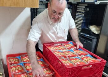 קריית אתא: חלוקת מוצרי חלב לתושבים בעשרות אלפי שקלים