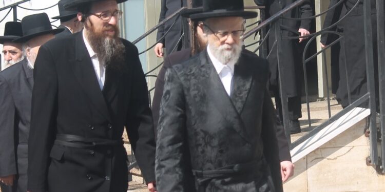 כ”ק האדמו”ר מסערט ויז’ניץ נסע לשבת לחדרה