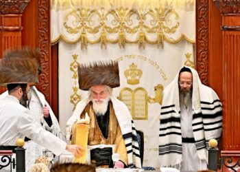 יום כיפור בחצר הקודש ויזניץ – גלריה