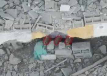 צפו: מחבל מכין רקטות לשיגור ונורה מהאוויר