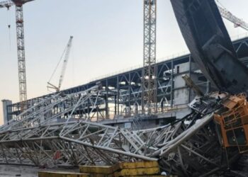 קריית גת: מנוף קרס באתר בנייה – שלושה נפצעו