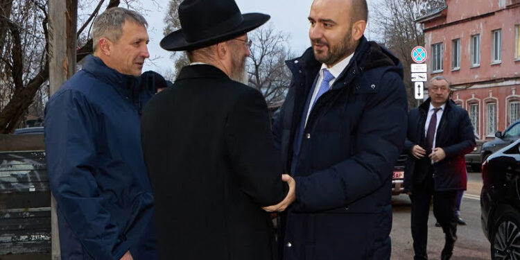 רוסיה: הרב הראשי הרב לאזאר בביקור רב-רושם בעיר סמרה