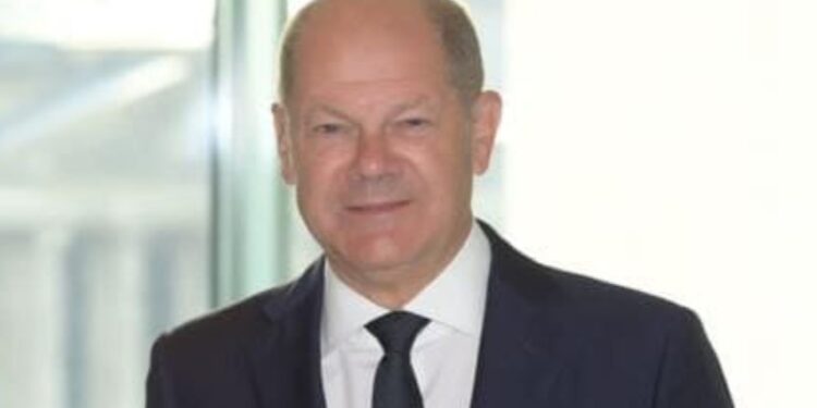 קנצלר גרמניה פיטר את שר האוצר ואיבד את הרוב בבבונדסטאג