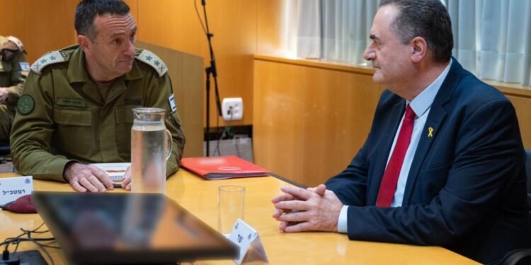השר כץ אישר הוצאת 7,000 צווי גיוס לחרדים שעליהם חתם גלנט