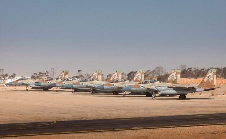 ישראל מגיבה: תקיפה נרחבת של חיל האוויר בתימן