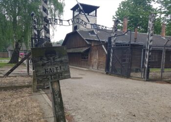 דיווח בפולין: מחשש שייעצר נתניהו לא יגיע לטקס לציון שחרור אושוויץ