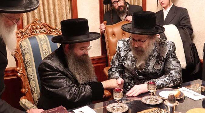 ביקור קודש – האדמו”ר מוויזשניץ לונדון בביקור בבית האדמו”ר מסאדיגורה