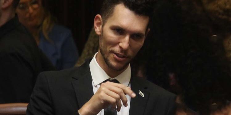 ח”כ עידן רול הודיע על פרישה מיש עתיד