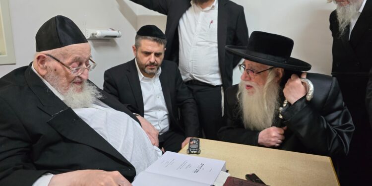 כ”ק האדמו”ר מצאנז בניחום חבר מועצגה”ת הגרמ”צ ברגמן