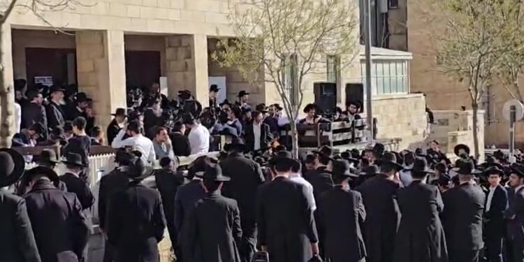 ברוך דיין אמת: הגה”ר הרב רפאל כהן זצ”ל