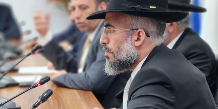 בית שמש: פה אחד נבחר הרב אברהם פדידה ליו”ר המועצה הדתית