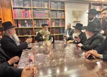 חברי המועצת שנבחרו הרימו לחיים עם הרשל”צ הגר”ד יוסף