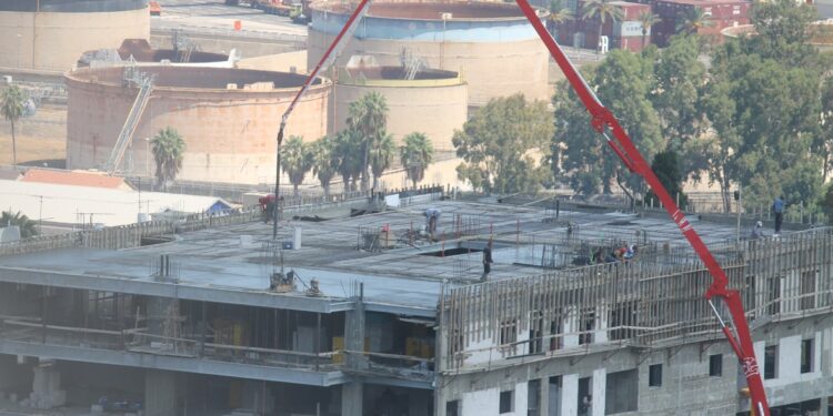 דרמה בשוק הדיור: בנק ישראל מגביל ‘הלוואת קבלן’ עד סוף 2026