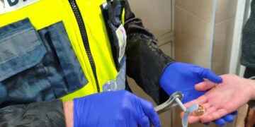 מודיעין עילית: טבעת נתקעה באצבע – ידידים חילצו