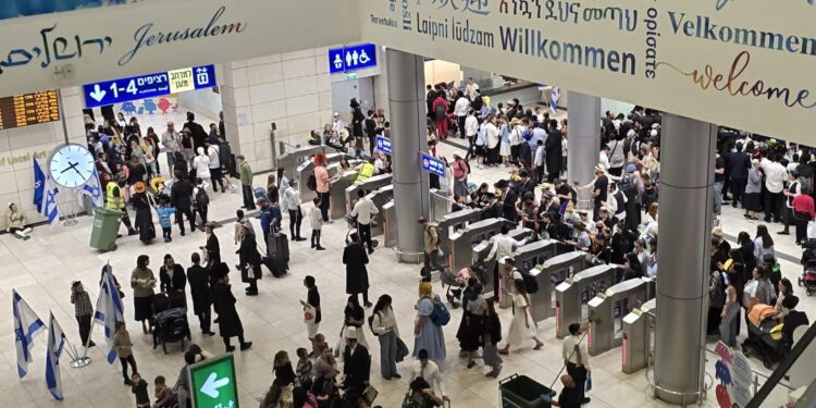 בשל העומס של חוגגי פורים הופעלו עוד רכבות מירושלים