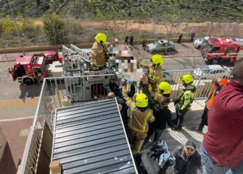 ביתר עילית: פועל חולץ לאחר שנפל מקומה שמינית לרביעית