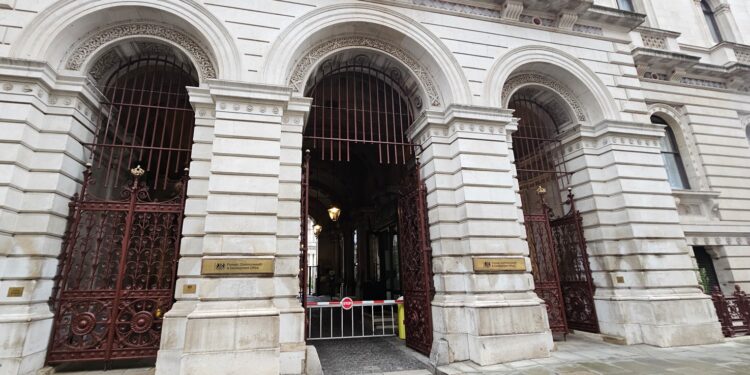 בריטניה הודיעה: מפסיקים את המו”מ עם ישראל על סחר חופשי