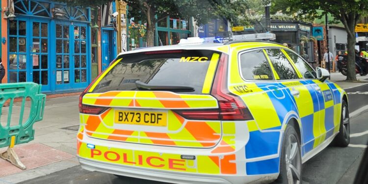 לונדון: שני חרדים נעצרו בחשד להונאה של 15 מיליון לירות