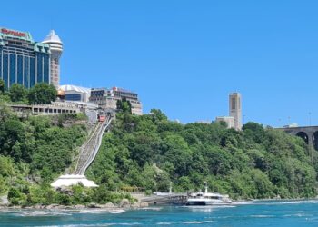 המל”ל מעלה את אזהרת המסע על קנדה