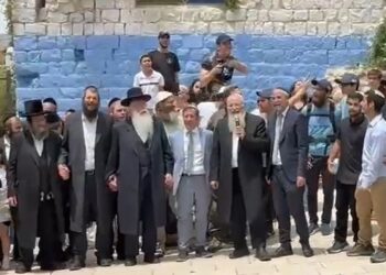 מסורת של 192 שנה: תהלוכת ס”ת מצפת למירון