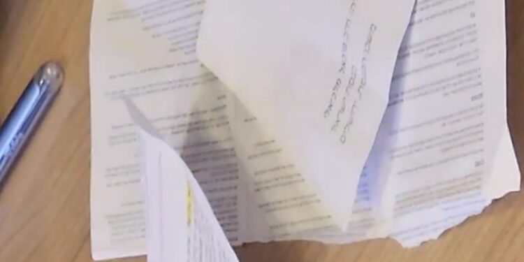 שניים משרי שס קיבלו מכתב איומים בהפרש שעות בודדות