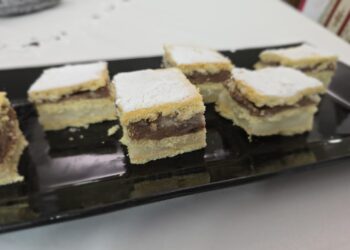 עוגת שכבות וניל שוקולד