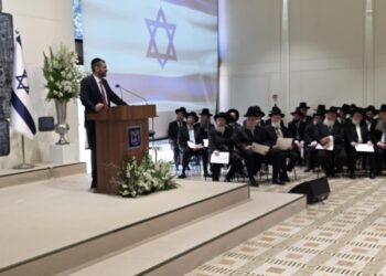 שר הדתות: לא נאפשר פגיעה במעמד בתי הדין