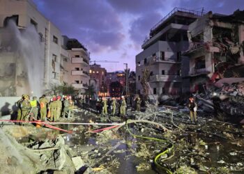 לילה קטלני: 8 הרוגים במתקפת הטילים מאיראן