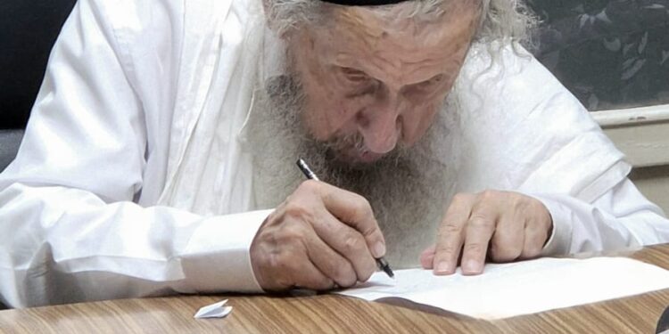 בשל חריגה ממה שסוכם: פרישה מיידית של דגל מהקואליציה