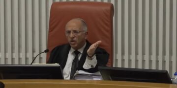 השופט סולברג הוציא צו שמונע את הדחת היועמ”שית