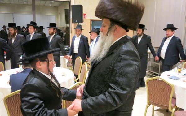 שמחת הבר מצוה לנכד גאב”ד אנטווערפן שליט”א