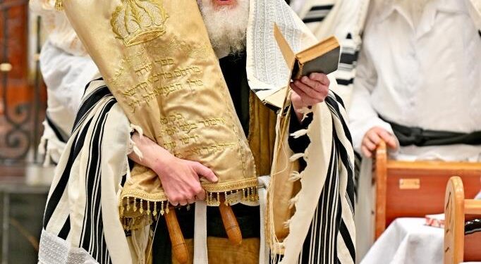 מראות עריו”כ בחצר הקודש ויז’ניץ