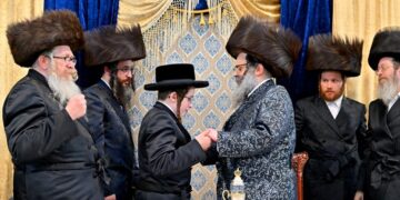 שמחת הבר מצוה לנכד ראש ישיבת סאטמאר