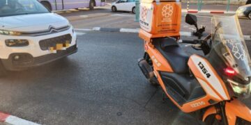 אלעד: בת 20 נפגעה בתאונה ברחוב בן זכאי