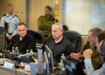 בעקבות ההפרות; נתניהו הורה על תקיפות עצימות בעזה