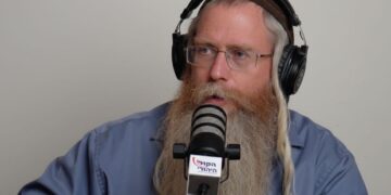 לפנות בוקר פשיטה משטרתית בשומרון: הרב בן שחר נעצר בביתו