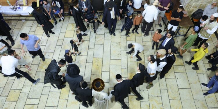 שמחה של קדושה – חול המועד בצילו של הרשב”י