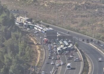 מאות אלפים בדרך לירושלים: המשטרה סגרה את כביש 1