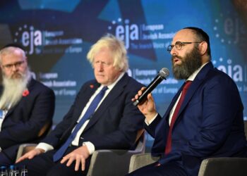 פולין: יו”ר איגוד הארגונים היהודים באירופה למנהיגי היבשת: אלו ימים אפלים ביותר מאז השואה