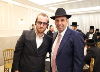 יועץ התקשורת רפי פרלשטיין התארס וכולם באו לאחל מזל טוב