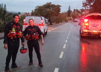הצפות באלקנה: 10 אזרחים פונו מבתיהם ביניהם אם ותינוקת