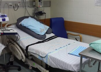 בחדר הלידה במעייני הישועה: שלושה אחים, ארבעה נכדים – ביום אחד