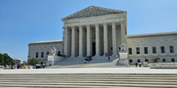 בית המשפט העליון דחה בקשת טראמפ לפרוס את המשמר הלאומי בשיקגו