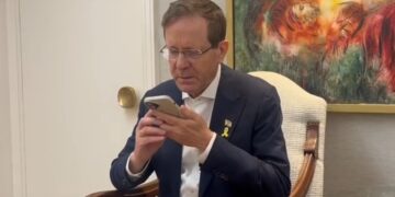 ראש ממשלת אוסטרליה התקשר לנשיא הרצוג להזמינו