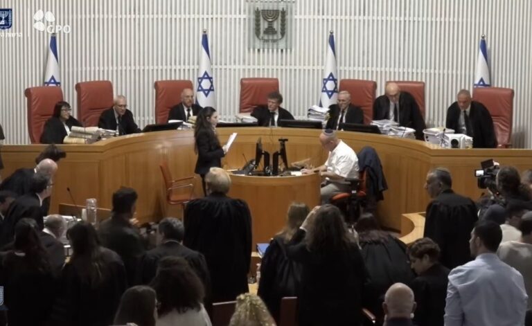 השופט עמית ביטל את הדיון עם תחילתו בשל אי שליחת נציג מהממשלה