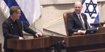 יו”ר הכנסת הצביע עם האופוזיציה על חוק לנישואין אזרחיים